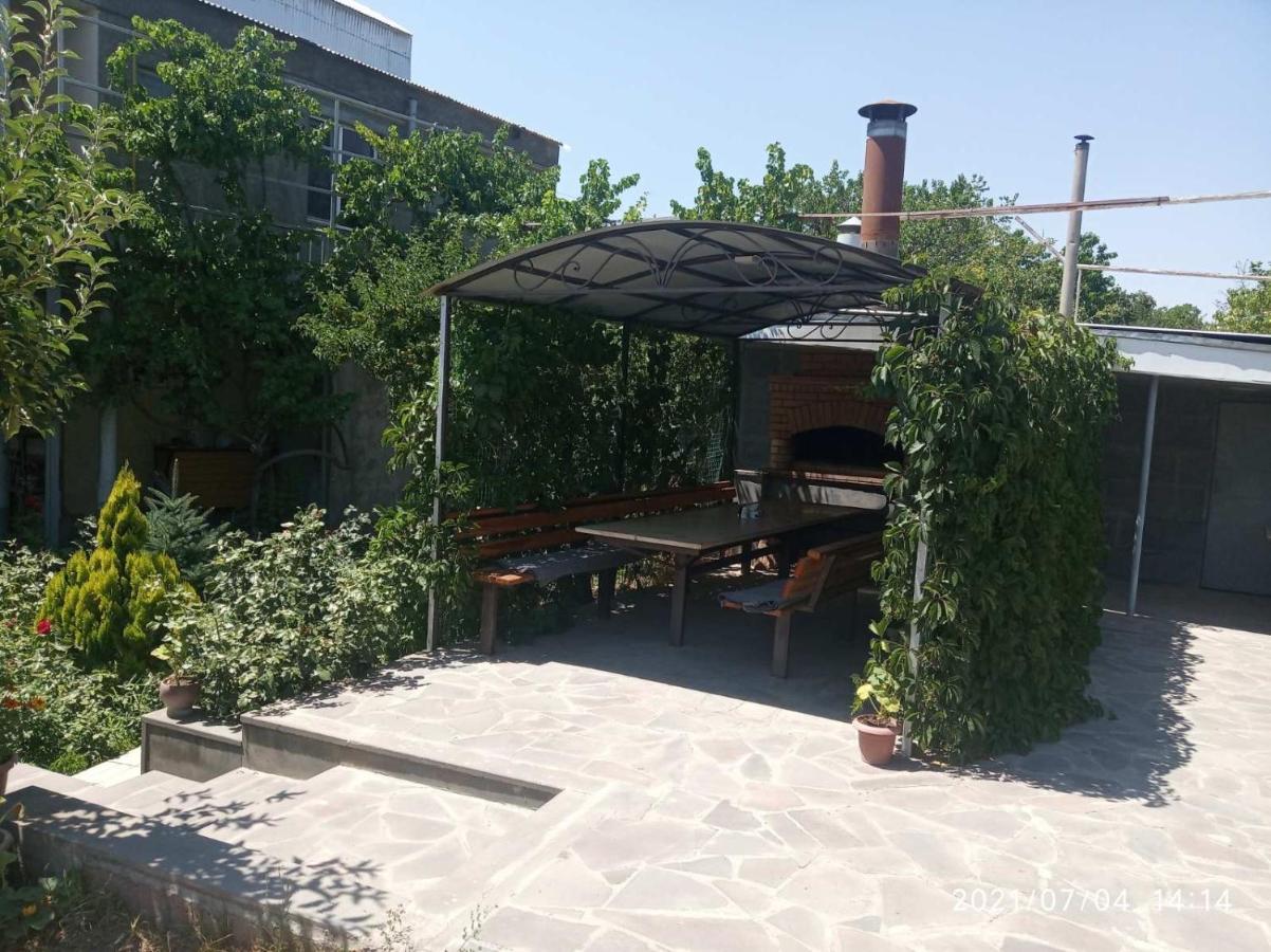 Guest House Hasmik Yeghegnadzor Exterior photo